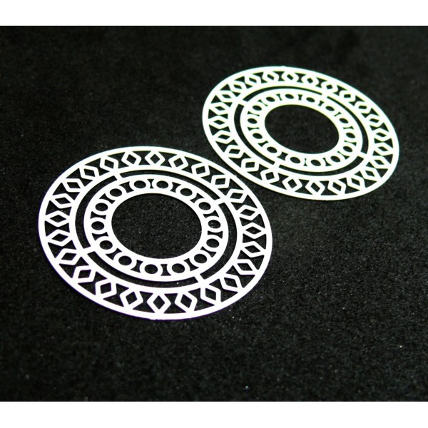 AE115421 Lot de 4 Estampes pendentif filigrane Mandala 30mm métal couleur Blanc - Photo n°1
