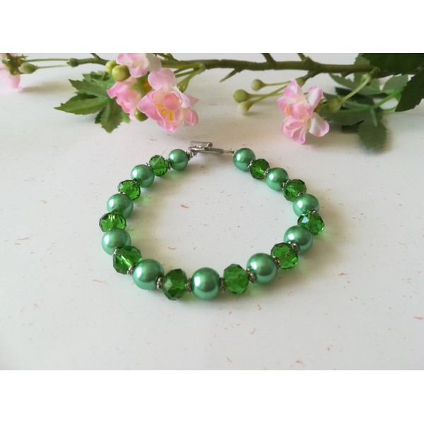 Kit bracelet perles en verre et à facette vertes - Photo n°1