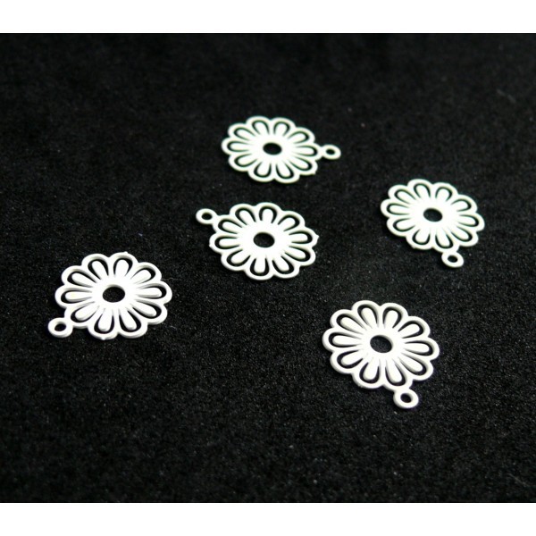 AE113414 Lot de 10 Estampes pendentif filigrane Petites Fleurs 10mm métal couleur Blanc - Photo n°1