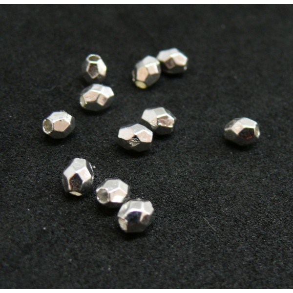 PS110139561 PAX 200 perles intercalaires Facettée 4 par 3mm métal couleur ARGENT VIF - Photo n°2