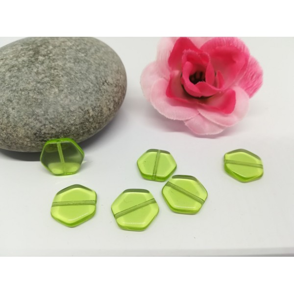 Perle en verre octogonale et plate 15 mm vert clair x 8 - Photo n°1