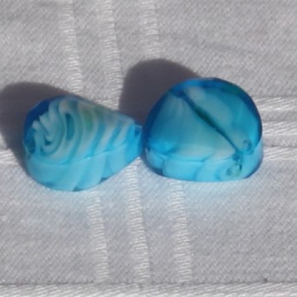 Lot de 2 perles en verre bleu clair, 12 mm - Photo n°2