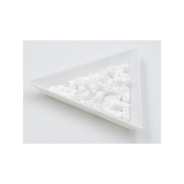15 Grammes De Perles Miyuki Cubes 4mm Blanc Opaque - Photo n°1