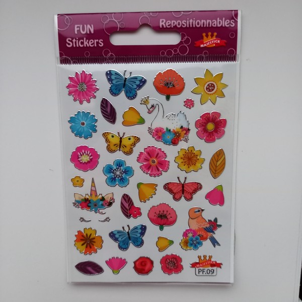 Gommettes stickers, sur le thème des papillons  et des fleurs - Photo n°1