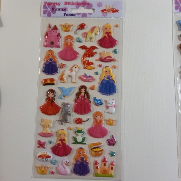 Gommettes stickers, des fées et princesses ... en épaisseur - Photo n°1