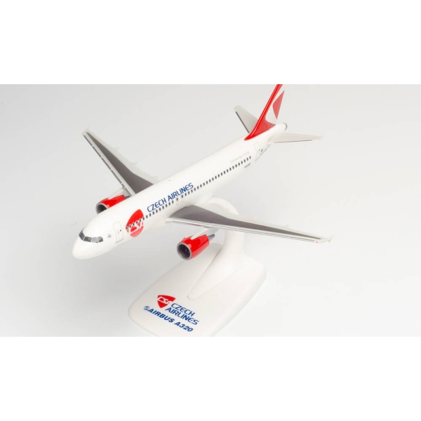 Airbus A320 CSA CZECH AIRLINES - MODELE A EMBOITER 1/200 Herpa - Photo n°1