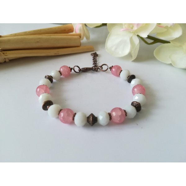 Kit bracelet perles en verre vieux rose et à facette blanche - Photo n°1