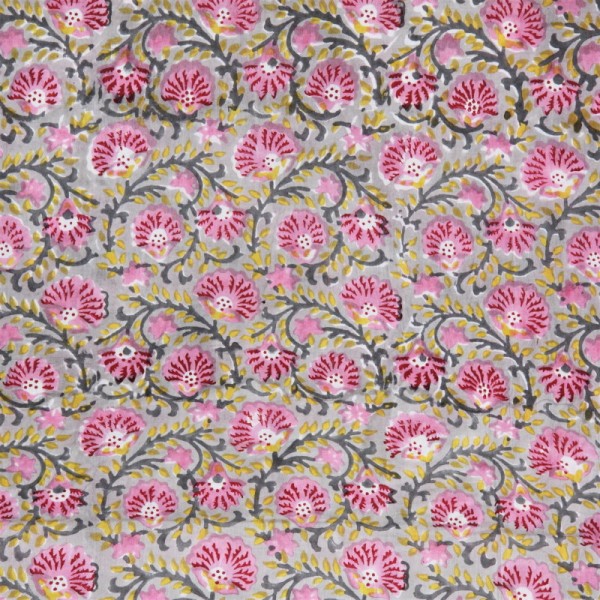 Tissu fleuri  de coton batik en 110 cm x 50 cm - Photo n°3