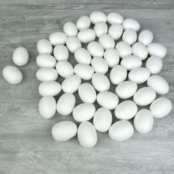 Lot de 50 Oeufs de poule de 5,5 cm en Ouate de cellulose, avec trou de suspension, en coton compress - Photo n°1
