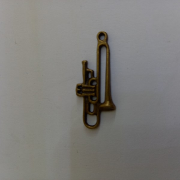 Breloque trompette métal bronze - Photo n°1
