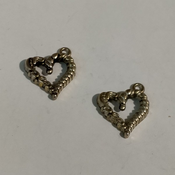 Breloque, 2 cœurs tresses en métal blanc, 2 cm - Photo n°1