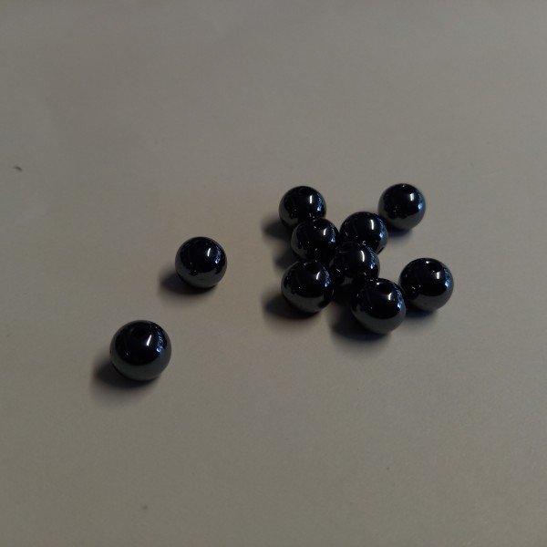 Dix perles anthracite brillante, 1 cm - Photo n°1