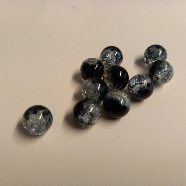 Dix perles noire transparente , 1 cm - Photo n°1
