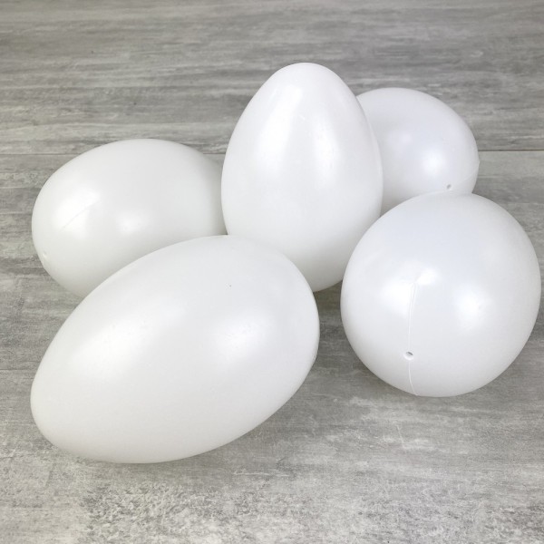 Lot 5 grands Oeufs en plastique blanc, haut. 14 cm, avec trou de suspension, non séparables, à décor - Photo n°4