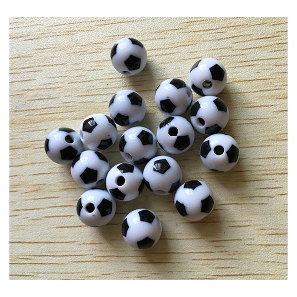 10 Perles Ballon de Football 10mm Noir et Blanc en Acrylique, creation Bijoux, Bracelet, ... - Photo n°1