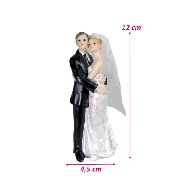 Couple de mariés en résine, hauteur 12 cm, figurines traditionnelles enlacées - Photo n°1