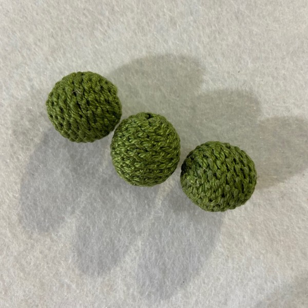 Trois perles a crocheté ronde vert - Photo n°1