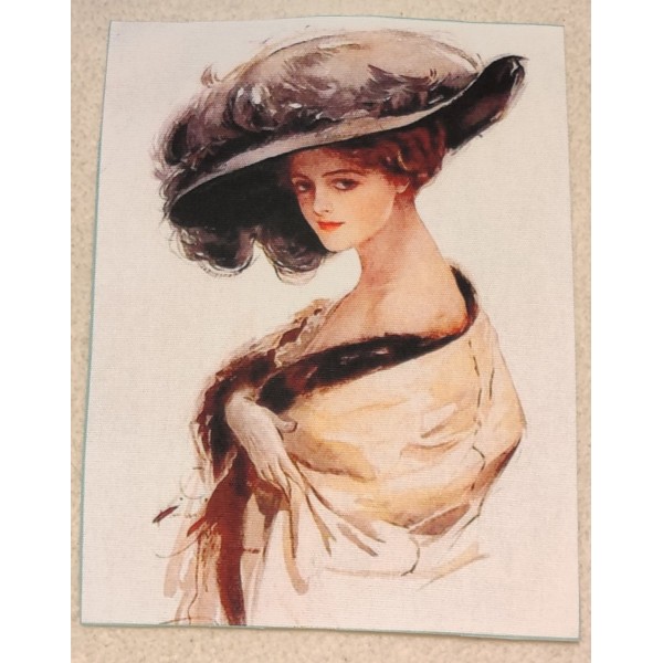 Coupon tissu - femme de profil, élégante , grand chapeau à plumes  - coton épais - 15x20cm - Photo n°1