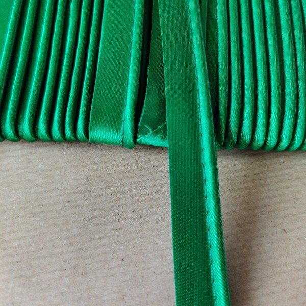 Passepoil satin vert - 12mm - vendu au mètre - P11 - Photo n°1