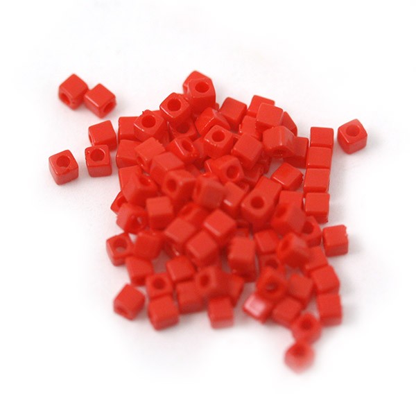 10g Miyuki cube 1,8mm opaque red SB18-408 - Photo n°1