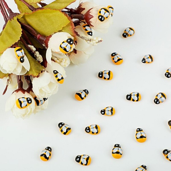 Lot de 20 petites abeilles en bois peint, 2 cm, avec pastille adhésive pour le scrap - Photo n°4