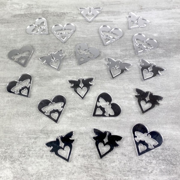 Lot de 20 Coeurs et colombes, 3 cm, en Miroir plastique à éparpiller ou à coller, décoration de mari - Photo n°1